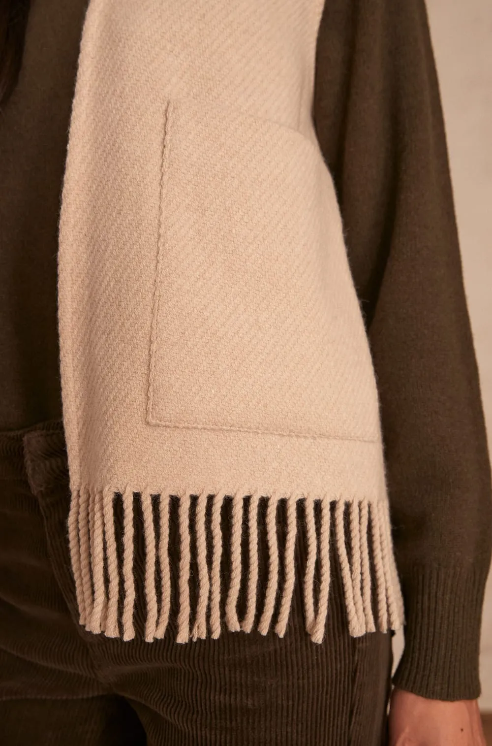 BILLY BEIGE SLEEVELESS CARDIGAN