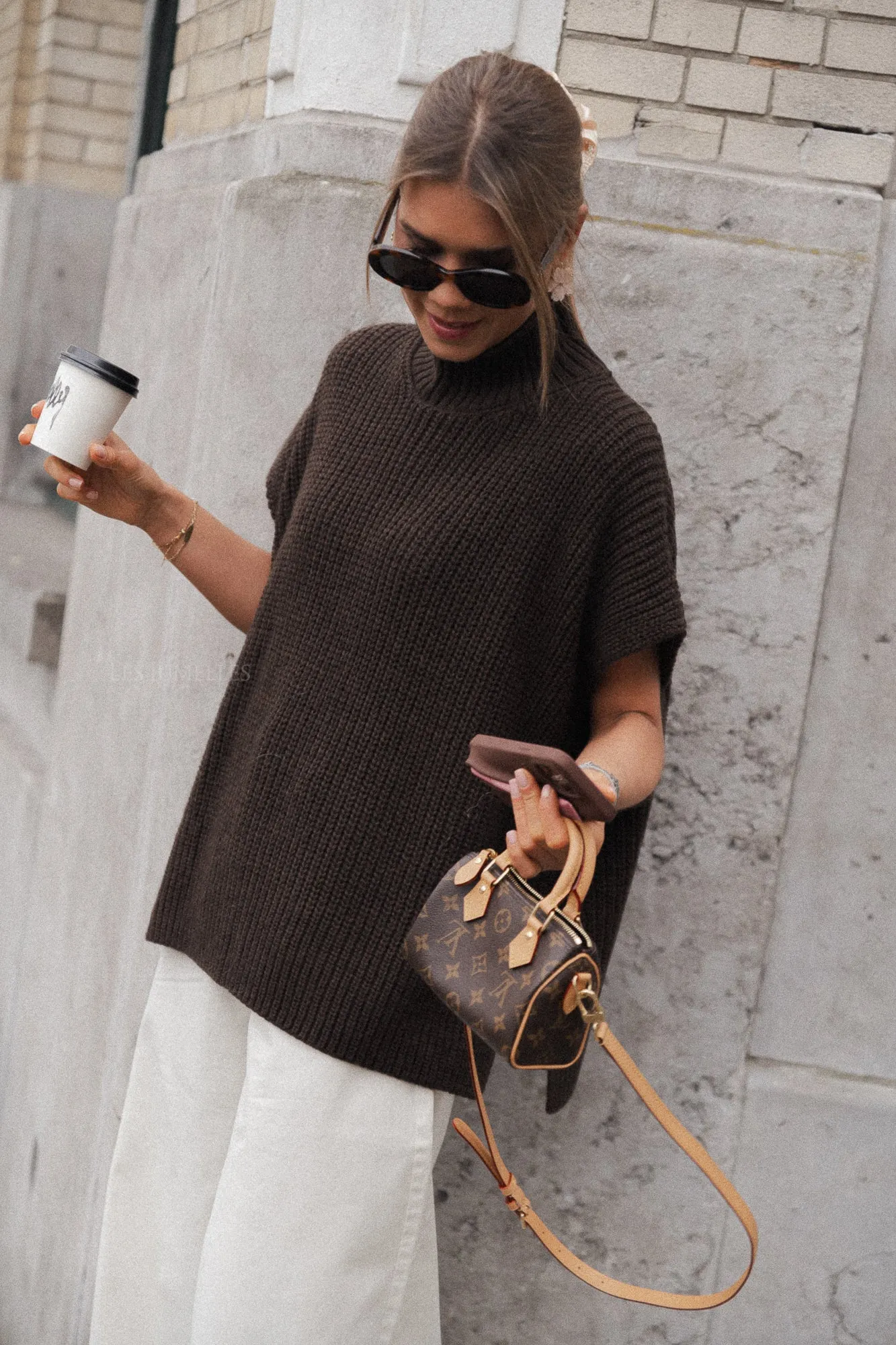 Bobbie sleeveless jumper brown