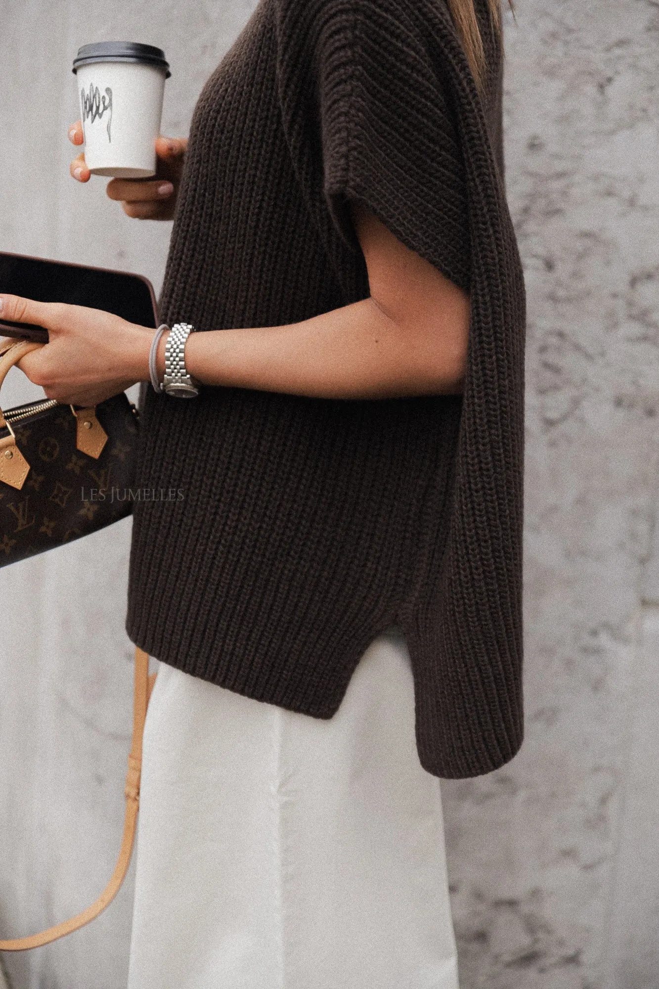 Bobbie sleeveless jumper brown